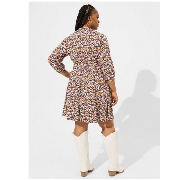 NWT torrid plus size 3 Mini Stretch Challis Front Keyhole Dress floral POCKETS - Picture 3 of 5
